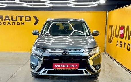 Mitsubishi Outlander III рестайлинг 3, 2019 год, 2 149 000 рублей, 2 фотография
