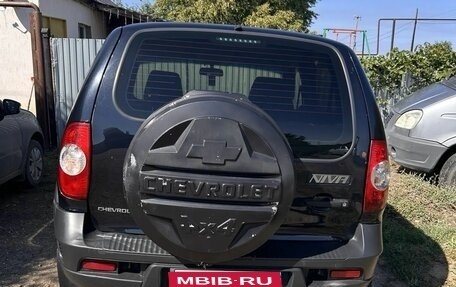Chevrolet Niva I рестайлинг, 2016 год, 560 000 рублей, 1 фотография