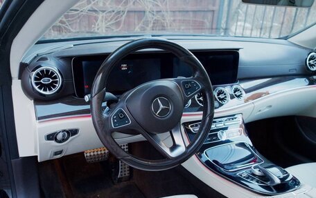 Mercedes-Benz E-Класс, 2017 год, 3 150 000 рублей, 6 фотография