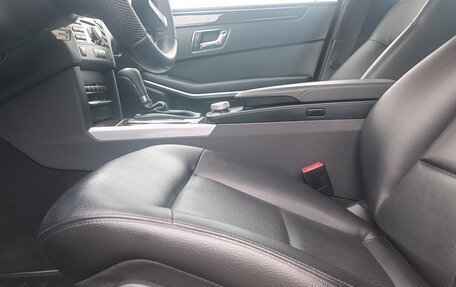 Mercedes-Benz E-Класс, 2011 год, 1 100 000 рублей, 2 фотография
