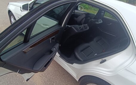 Mercedes-Benz E-Класс, 2011 год, 1 100 000 рублей, 7 фотография
