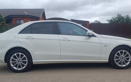 Mercedes-Benz E-Класс, 2011 год, 1 100 000 рублей, 11 фотография