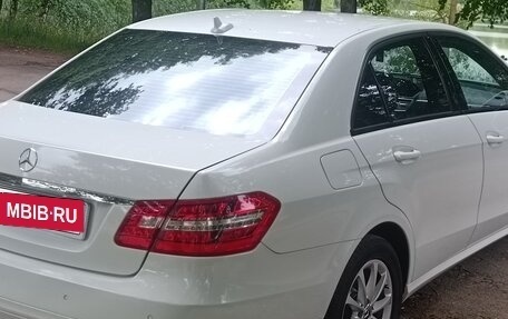 Mercedes-Benz E-Класс, 2011 год, 1 100 000 рублей, 14 фотография