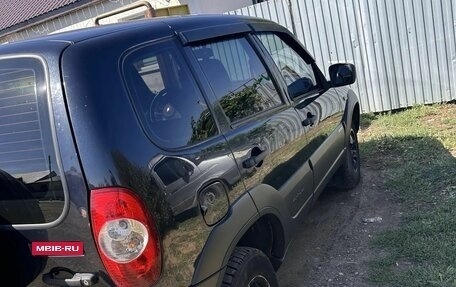 Chevrolet Niva I рестайлинг, 2016 год, 560 000 рублей, 2 фотография