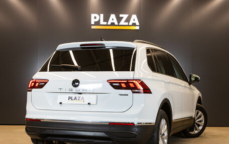 Volkswagen Tiguan II, 2021 год, 2 808 000 рублей, 4 фотография