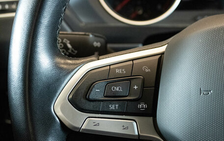 Volkswagen Tiguan II, 2021 год, 2 808 000 рублей, 15 фотография