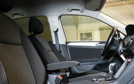 Volkswagen Tiguan II, 2021 год, 2 808 000 рублей, 12 фотография