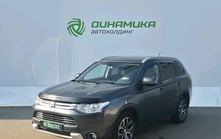 Mitsubishi Outlander III рестайлинг 3, 2014 год, 1 340 000 рублей, 1 фотография
