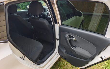 Volkswagen Polo VI (EU Market), 2012 год, 890 000 рублей, 23 фотография
