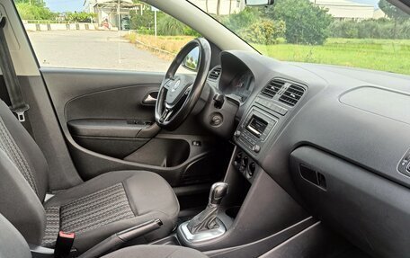 Volkswagen Polo VI (EU Market), 2018 год, 1 100 000 рублей, 10 фотография