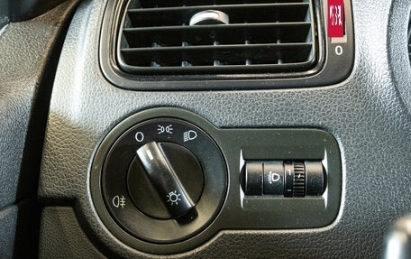 Volkswagen Polo VI (EU Market), 2016 год, 750 000 рублей, 15 фотография