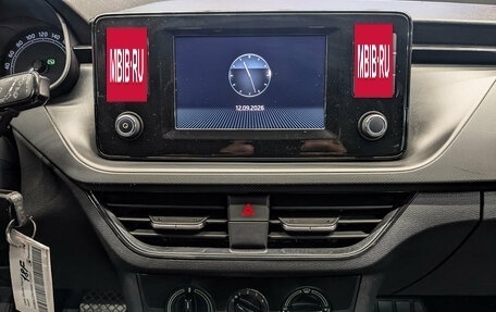 Skoda Rapid II, 2021 год, 1 550 000 рублей, 24 фотография