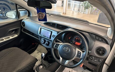 Toyota Vitz, 2015 год, 929 000 рублей, 11 фотография