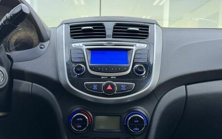 Hyundai Solaris II рестайлинг, 2014 год, 950 000 рублей, 18 фотография