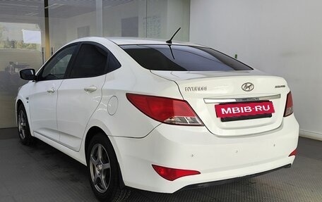 Hyundai Solaris II рестайлинг, 2014 год, 950 000 рублей, 8 фотография