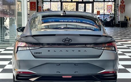 Hyundai Elantra, 2022 год, 1 140 000 рублей, 5 фотография