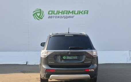 Mitsubishi Outlander III рестайлинг 3, 2014 год, 1 340 000 рублей, 6 фотография