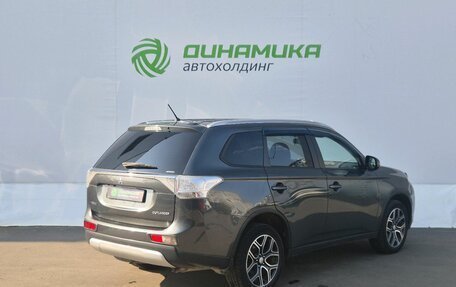 Mitsubishi Outlander III рестайлинг 3, 2014 год, 1 340 000 рублей, 5 фотография