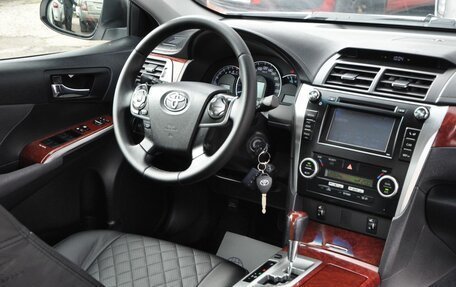 Toyota Camry, 2013 год, 1 770 000 рублей, 10 фотография