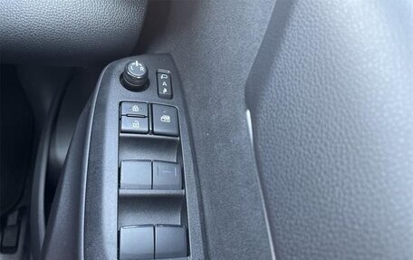 Toyota Yaris Cross, 2023 год, 1 564 000 рублей, 24 фотография