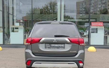 Mitsubishi Outlander III рестайлинг 3, 2019 год, 2 080 000 рублей, 7 фотография