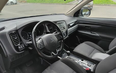 Mitsubishi Outlander III рестайлинг 3, 2019 год, 2 080 000 рублей, 20 фотография