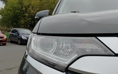 Mitsubishi Outlander III рестайлинг 3, 2019 год, 2 080 000 рублей, 21 фотография