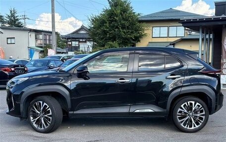 Toyota Yaris Cross, 2023 год, 1 544 000 рублей, 6 фотография