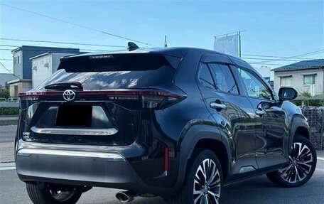 Toyota Yaris Cross, 2023 год, 1 544 000 рублей, 4 фотография