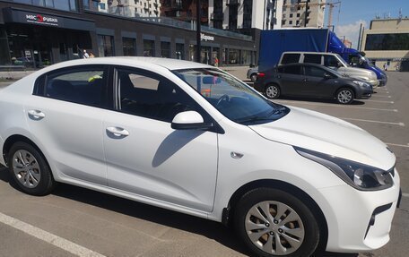 KIA Rio IV, 2020 год, 1 990 000 рублей, 2 фотография