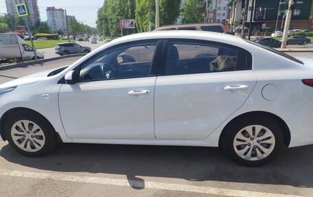 KIA Rio IV, 2020 год, 1 990 000 рублей, 6 фотография
