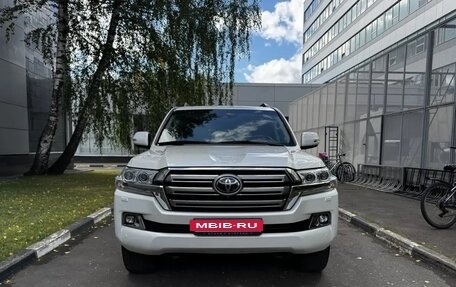 Toyota Land Cruiser 200, 2019 год, 9 500 000 рублей, 2 фотография
