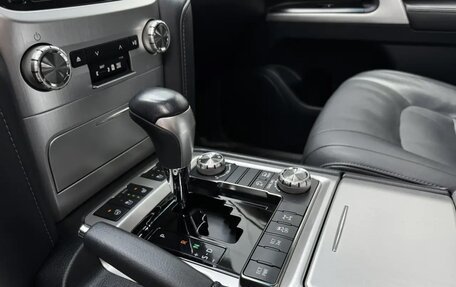 Toyota Land Cruiser 200, 2019 год, 9 500 000 рублей, 21 фотография