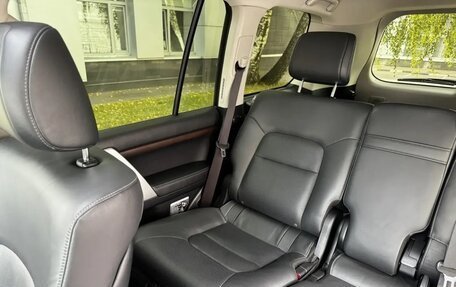 Toyota Land Cruiser 200, 2019 год, 9 500 000 рублей, 26 фотография