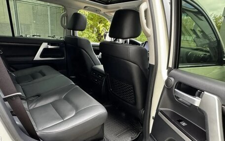 Toyota Land Cruiser 200, 2019 год, 9 500 000 рублей, 29 фотография