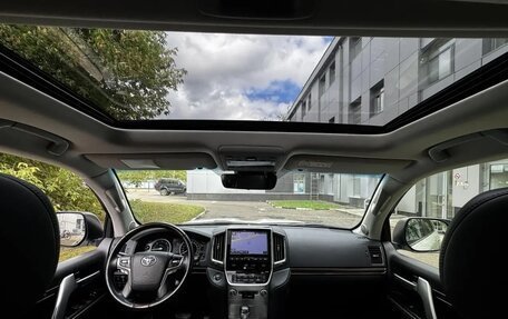Toyota Land Cruiser 200, 2019 год, 9 500 000 рублей, 31 фотография