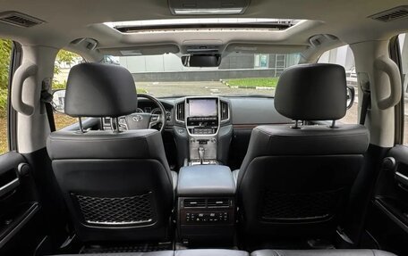 Toyota Land Cruiser 200, 2019 год, 9 500 000 рублей, 33 фотография
