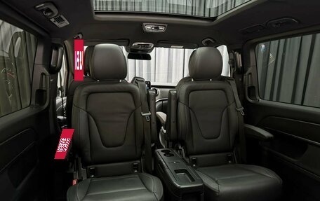 Mercedes-Benz V-Класс, 2023 год, 9 900 000 рублей, 13 фотография