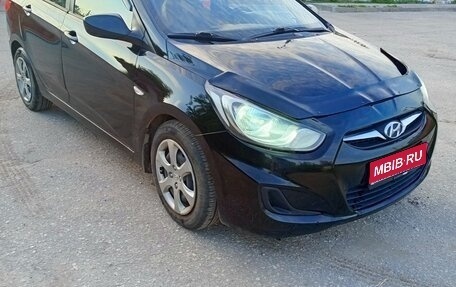 Hyundai Solaris II рестайлинг, 2011 год, 550 000 рублей, 1 фотография