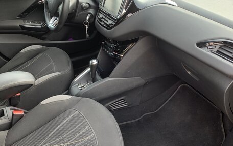 Peugeot 208 II, 2013 год, 650 000 рублей, 11 фотография
