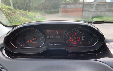 Peugeot 208 II, 2013 год, 650 000 рублей, 18 фотография
