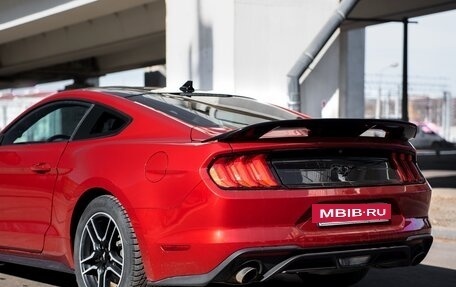 Ford Mustang VI рестайлинг, 2020 год, 3 350 000 рублей, 4 фотография