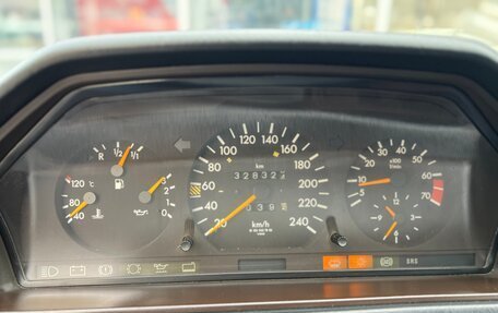 Mercedes-Benz E-Класс, 1995 год, 875 000 рублей, 12 фотография