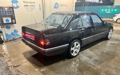 Mercedes-Benz E-Класс, 1995 год, 875 000 рублей, 7 фотография