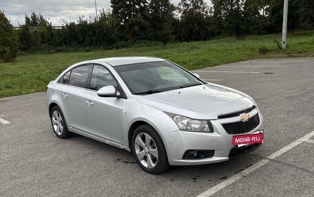 Chevrolet Cruze II, 2012 год, 800 000 рублей, 3 фотография