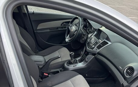Chevrolet Cruze II, 2012 год, 800 000 рублей, 9 фотография