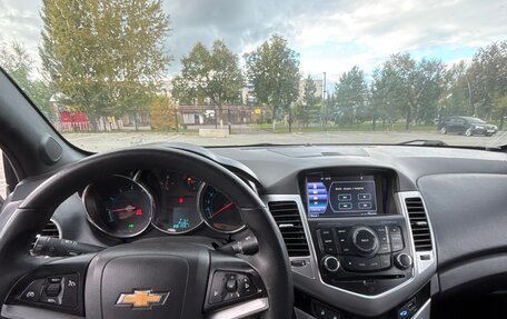 Chevrolet Cruze II, 2012 год, 800 000 рублей, 15 фотография