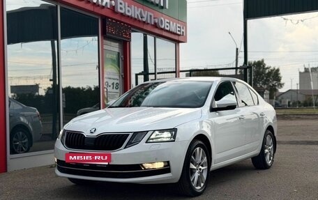 Skoda Octavia, 2018 год, 1 790 000 рублей, 2 фотография