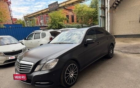 Mercedes-Benz E-Класс, 2011 год, 1 500 000 рублей, 9 фотография