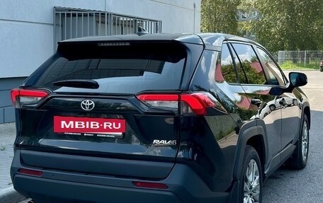 Toyota RAV4, 2025 год, 3 700 000 рублей, 8 фотография